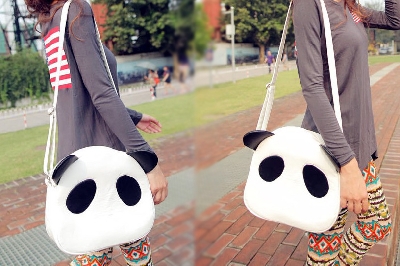 Дамска чанта Панда в бяло