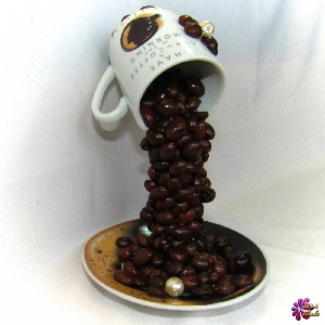 Сувенир - Летяща чаша на кафеманиака - 18 см