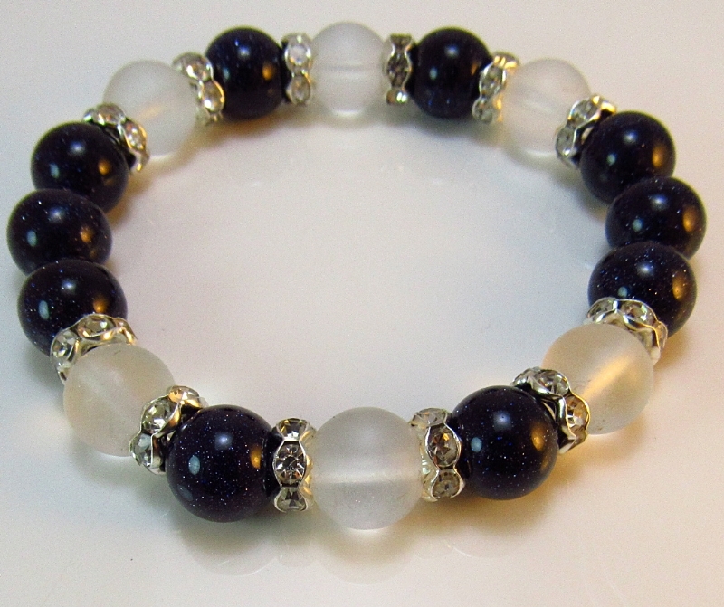 Дамска гривна от естествени камъни Авантюрин и Планински кристал - DM-2278