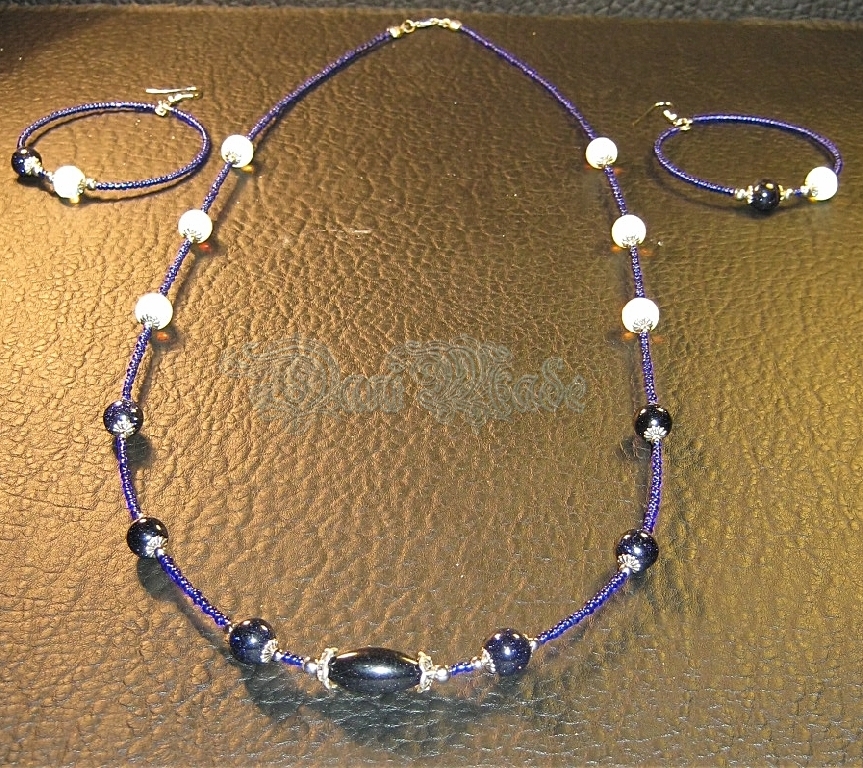 Дамски комплект колие и обеци Авантюрин и Лунен камък - DM-1008