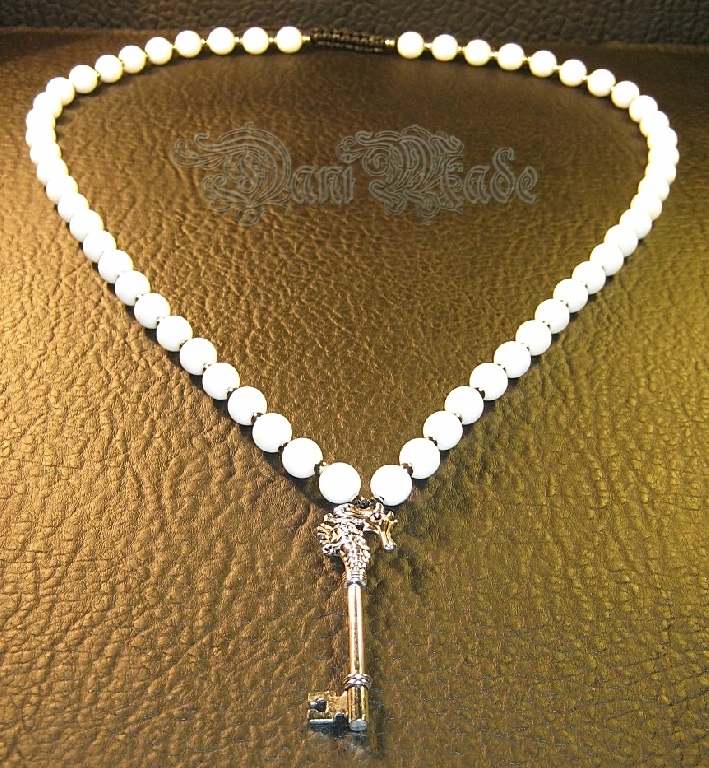 Мъжки гердан от естествени камъни бял Оникс - DM-1003