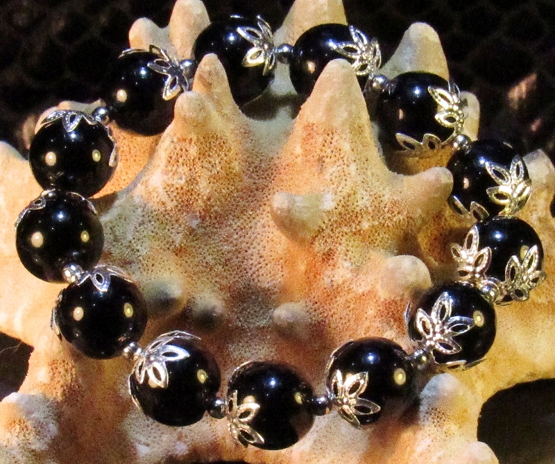 Дамска гривна от естествени камъни черен Оникс - DM-2220