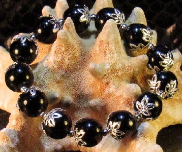 Дамска гривна от естествени камъни черен Оникс - DM-2220