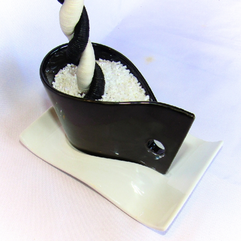 Сувенир - Декоративно дърво Ин и Ян от мъниста - 36 см