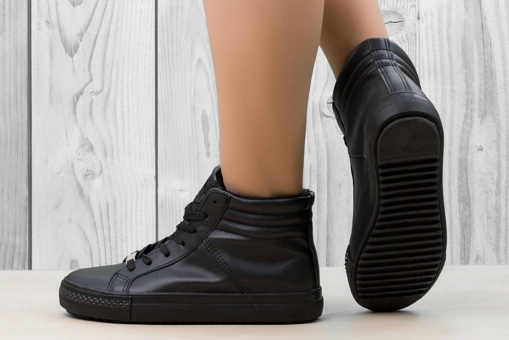 Изчистени дамски кецове с вата