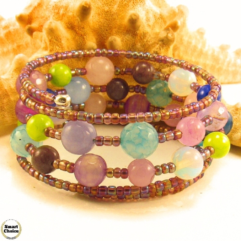 Уникална дамска гривна Хамелеон от шест вида естествени камъни