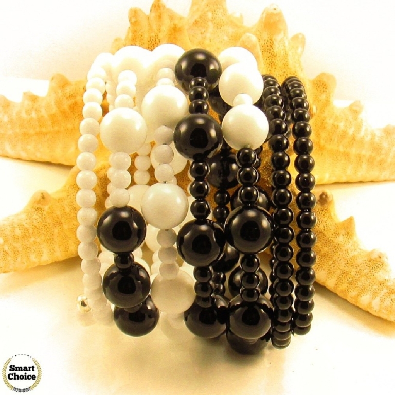 Уникална дамска гривна Ин и Ян от естествени камъни Оникс