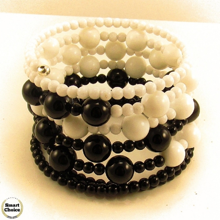 Уникална дамска гривна Ин и Ян от естествени камъни Оникс