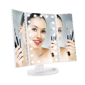 Огледало с разгъваеми части, сензорен екран и LED светлини