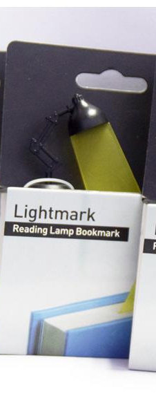 Интересен разделител за книги, `осветяващ` страницата, до която сте стигнали