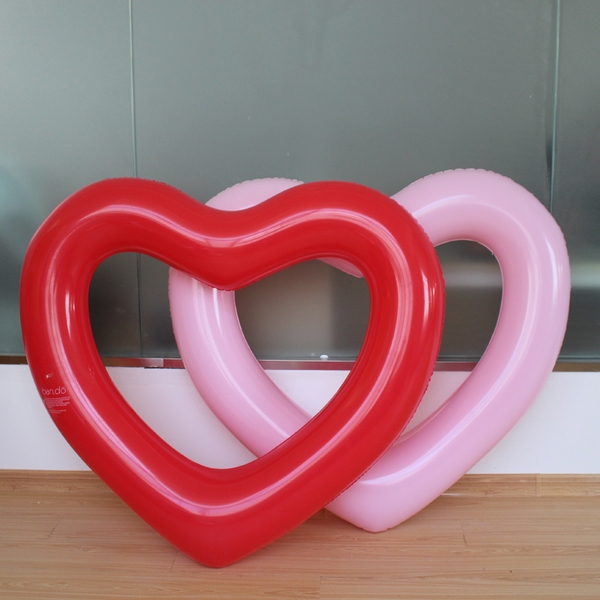 Szív alakú úszóöv - 2 színben