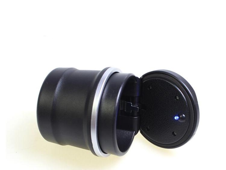 Пепелник за автомобил с LED светлина