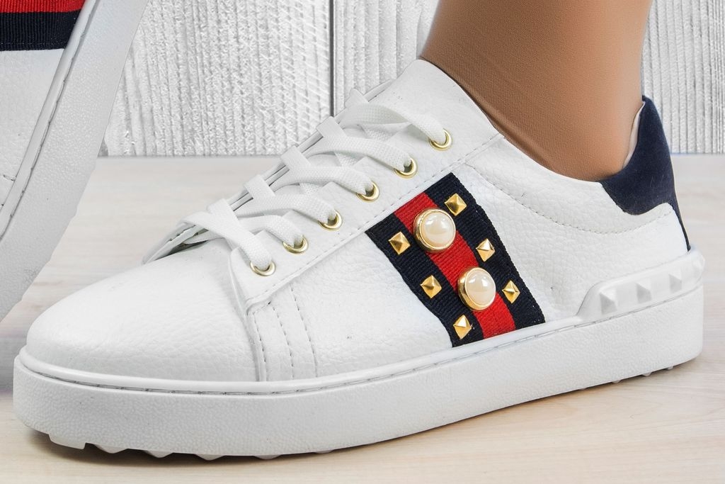 Всекидневни кецове с перли в Бяло