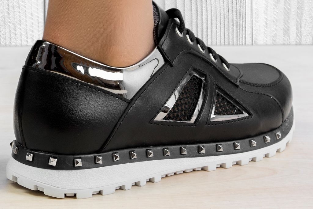 Дишащи обувки VL Black