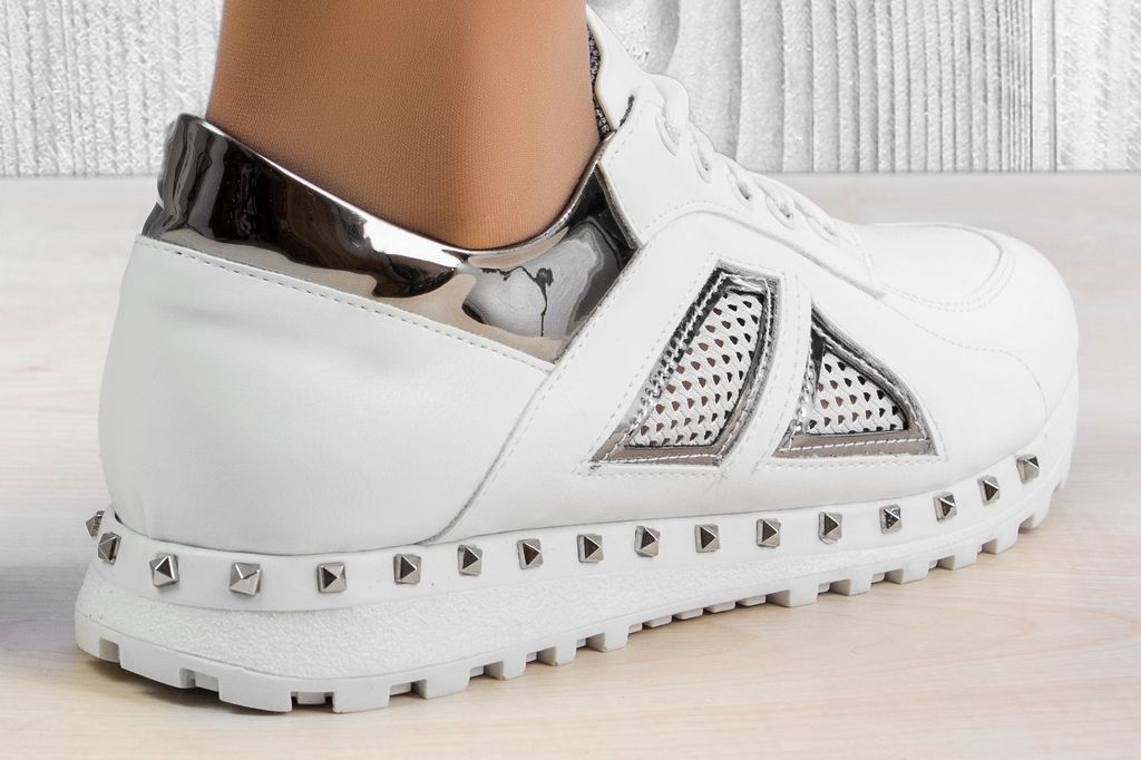 Дишащи обувки VL White