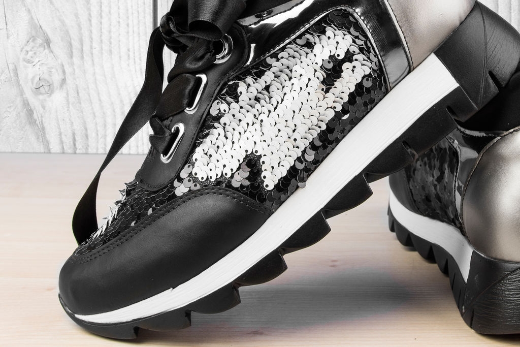 Дамски обувки с двуцветни пайети Черно/Бяло