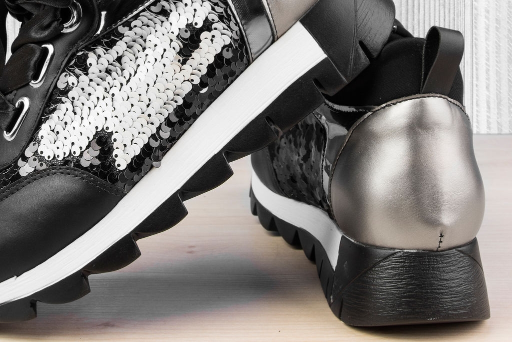 Дамски обувки с двуцветни пайети Черно/Бяло