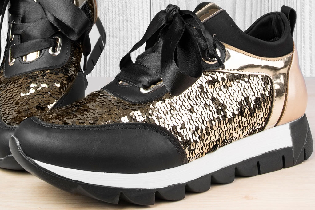 Дамски обувки с двуцветни пайети Черно/Златисто