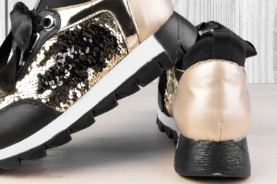 Дамски обувки с двуцветни пайети Черно/Златисто