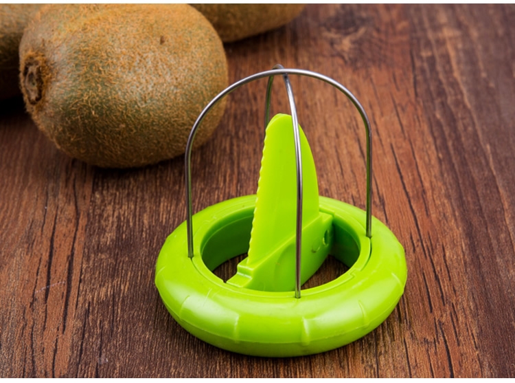 Πλαστικό μαχαίρι για κοπή και απολέπιση ακτινιδίων