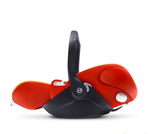 Детско столче за кола Hot and Spicy  // Cybex Cloud Q PLUS 