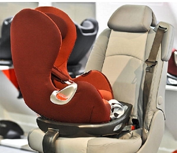 Лилаво детско столче за кола Grape Juice // Cybex Sirona 